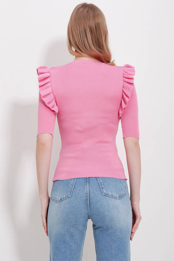 Pembe V Yaka Kolları Fırfırlı Triko Bluz ALC-X11557 - PEMBE - 5