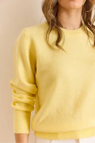 Kadın Sarı Bisiklet Yaka Yumuşak Dokulu Basic Triko Kazak KZK-19000845-Sarı - 3