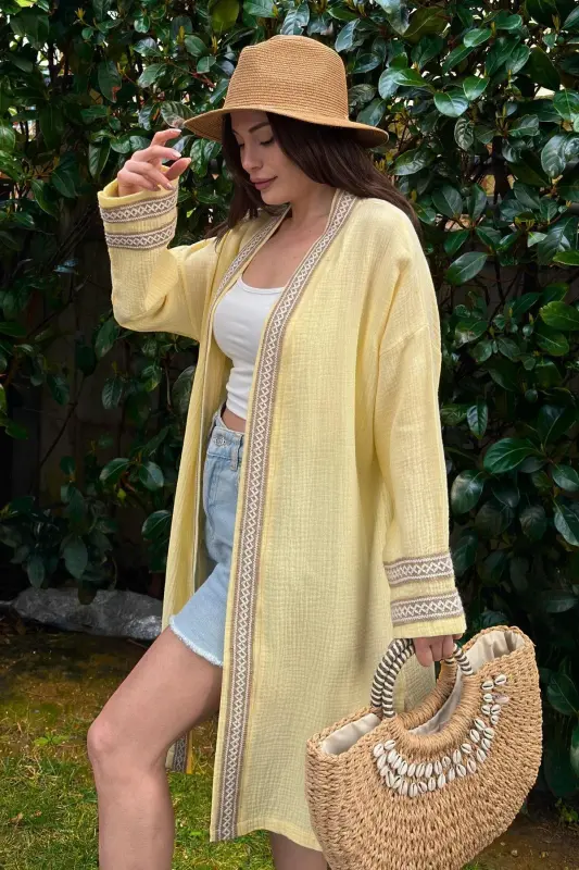 Kadın Sarı Müslin Kumaş, Hasır Şerit Detaylı Salaş Kimono Ceket-Yeşil - NEW LAVIVA