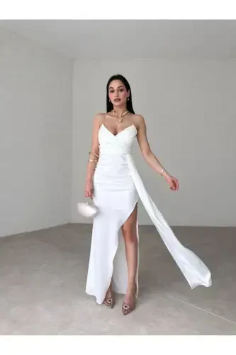 Kadın Sarkıt Kumaş Detaylı Sırttan İp Bağlamalı Derin Yırtmaçlı Maxi Abiye & Mezuniyet Elbisesi-Beyaz - MİSSCİXFASHİON (1)