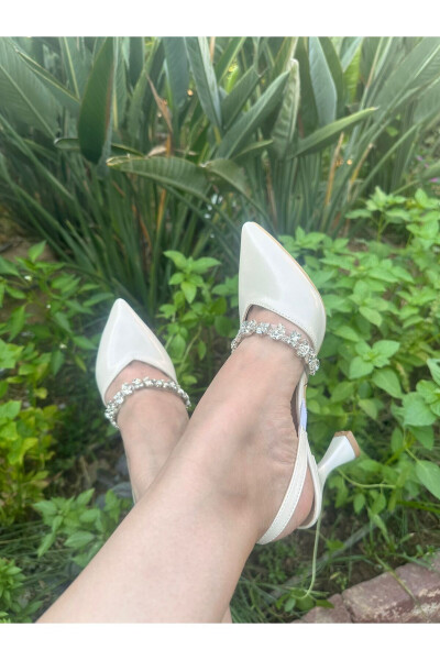 Kadın Sedef Kırık Beyaz 7 Cm Kadeh Topuklu Taşlı Rahat Stiletto Gelin Ayakkabısı - 2