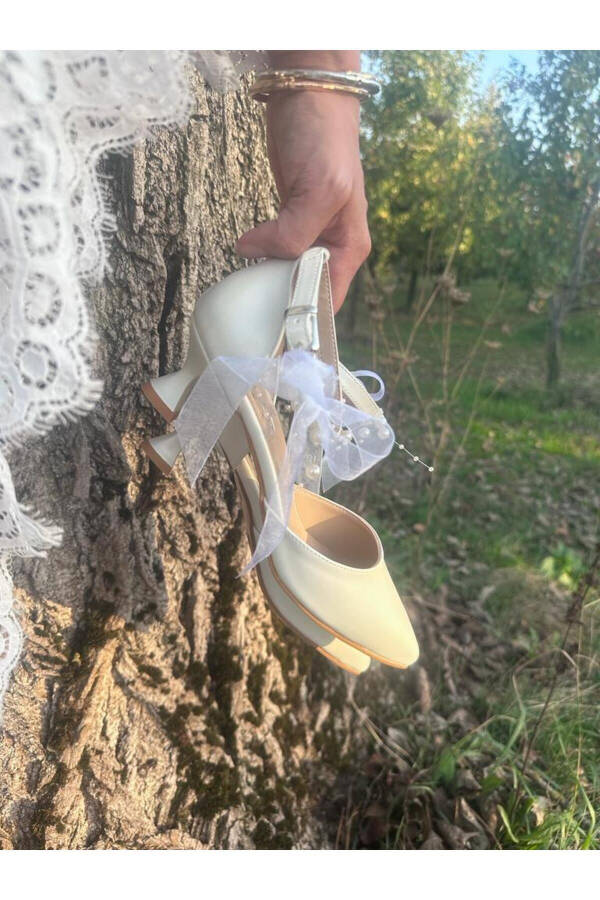 Kadın Sedef Kırık Beyaz Rahat 5 Cm Kadeh Topuklu Incili Stiletto Gelin Ayakkabısı - 3