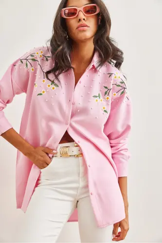 Kadın Şeker Pembe Nakışlı İncili Yün Efektli Oversize Kışlık Gömlek GML-19001159-Şeker Pembe - 3
