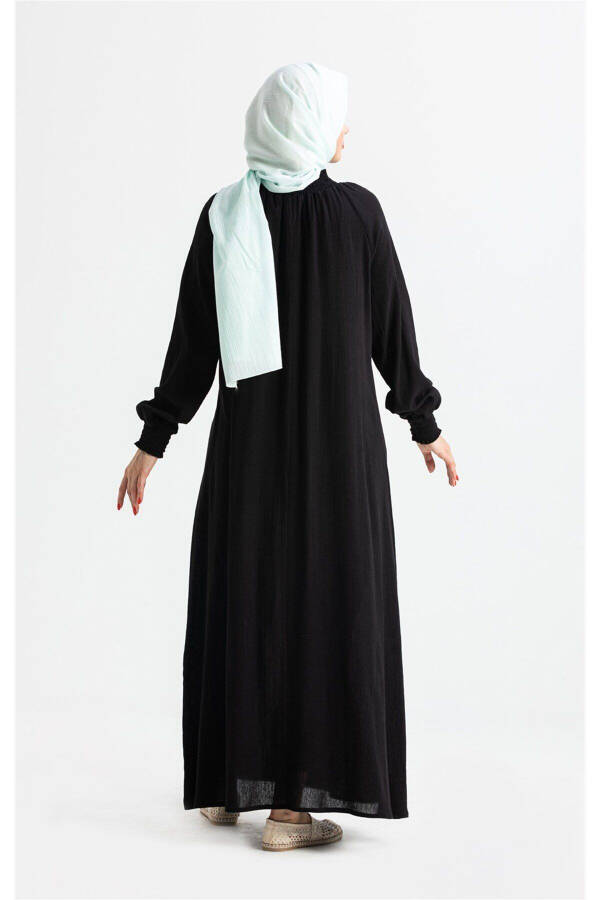 Kadın Şile Bezi Pamuk Namaz Elbisesi Tek Parça Kolay Boydan Giyilen Kolu ve Yakası Lastikli Siyah Sy-Siyah - 2
