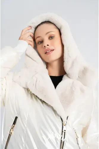 Kadın Şişme Mont - Puffer Mont Kışlık Kürklü Mont Kapüşonlu Kış Montu-Krem Beyaz Şişme Mont Kürklü Kapüşonlu - 7