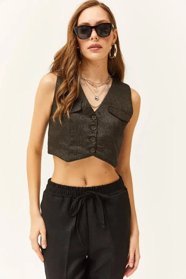 Kadın Siyah Astarlı Düğmeli Aksesuar Cepli Kışlık Yelek-Siyah - 4