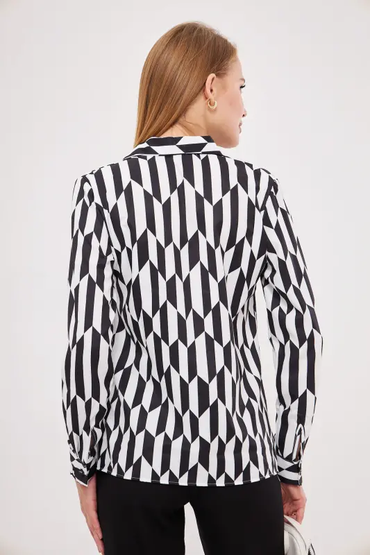 Kadın Siyah-Beyaz Desenli Uzun Kol Gömlek ARM-24K001017-Siyah - 5