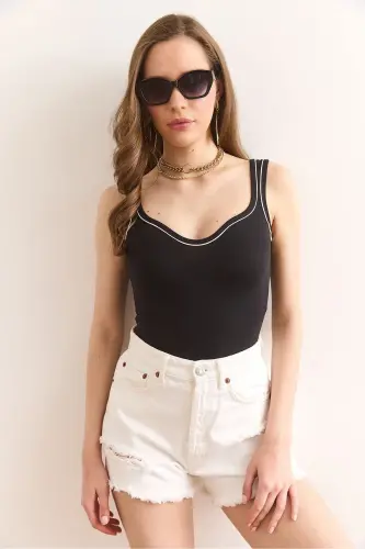 Kadın Siyah Biye Detaylı Crop Bluz BLZ-19002940 - Siyah - 14