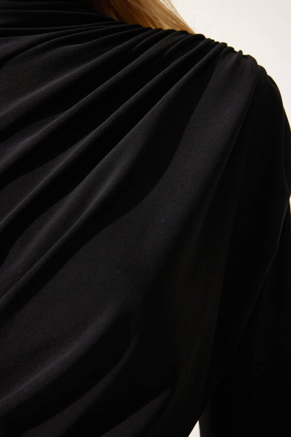 Kadın Siyah Büzgü Detaylı Dik Yaka Sandy Bluz FF00135-Siyah - 5