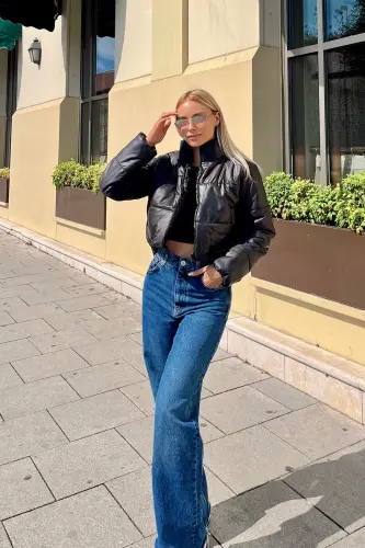 Kadın Siyah Dik Yaka Çift Cepli Beli Lastikli Şişme Puffer Mont ALC-X7684-SİYAH - 5