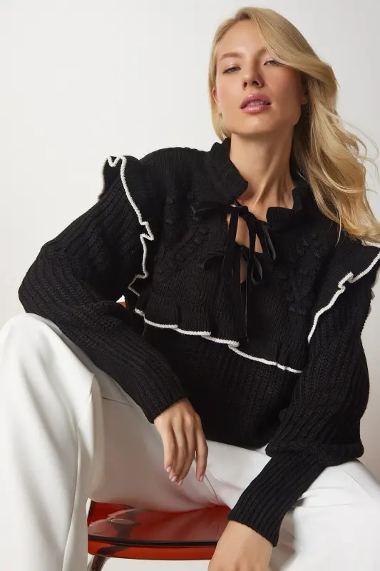 Kadın Siyah Fırfırlı Fiyonklu Yaka Triko Kazak MT00112-Siyah - 1