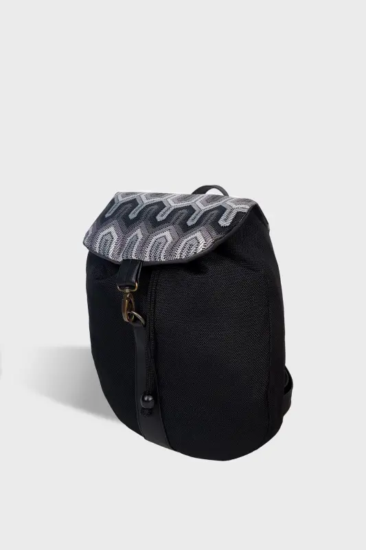 Kadın Siyah Geometrik El Yapımı Sırt Çantası-SiyahGeometrik - 5