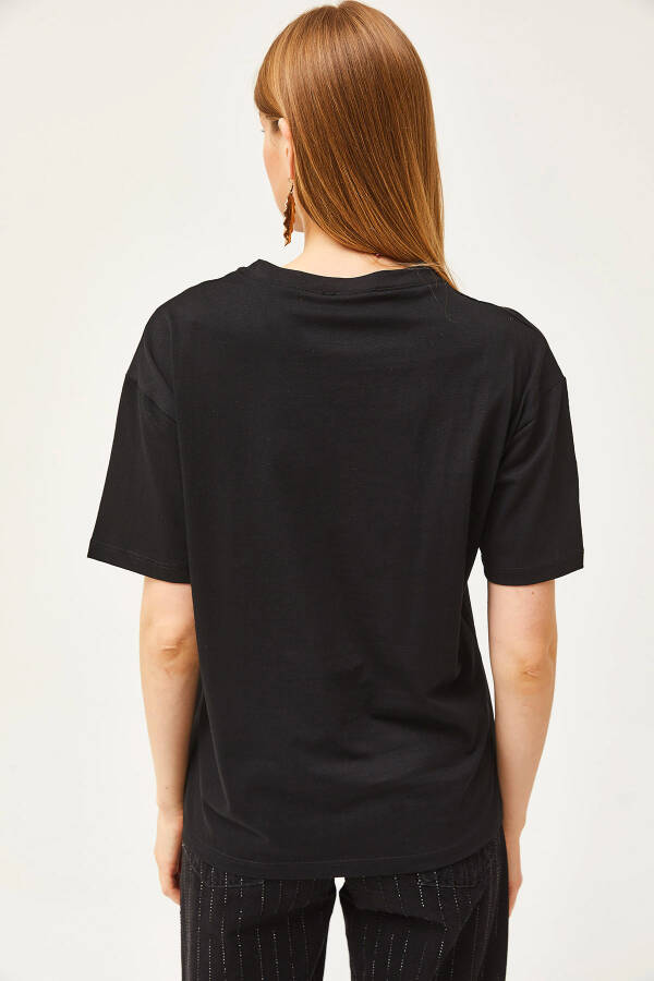 Kadın Siyah Göz Baskılı Varak Detaylı Tişört TSH-19000770-Siyah - 5
