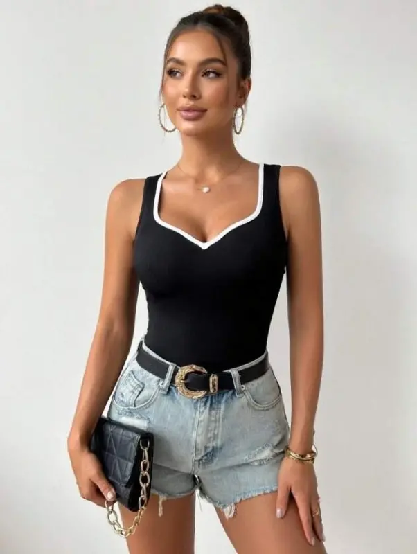 Kadın Siyah Kalp Yaka Beyaz Biyeli Kaşkorse Bluz Atlet - 1