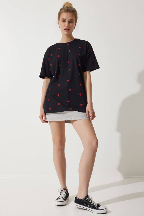 Kadın Siyah Kalpli %100 Pamuk Oversize Uzun Örme T-Shirt NJ00148 - 3