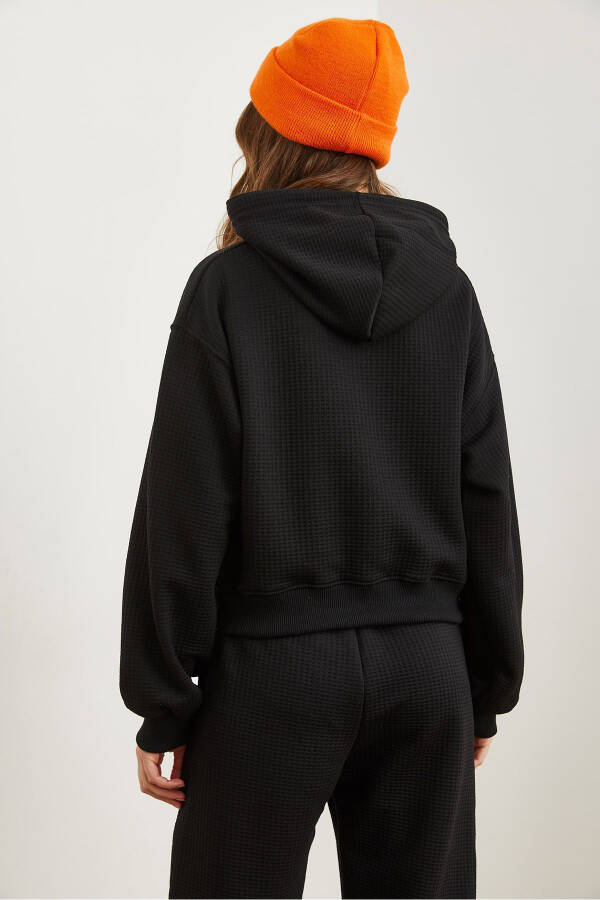 Kadın Siyah Kapüşonlu Bağcıklı Waffle Sweatshirt SWT-19000708-Siyah - 2
