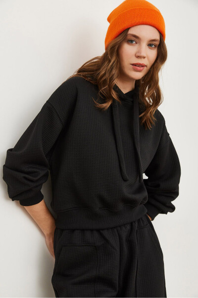 Kadın Siyah Kapüşonlu Bağcıklı Waffle Sweatshirt SWT-19000708-Siyah - 4