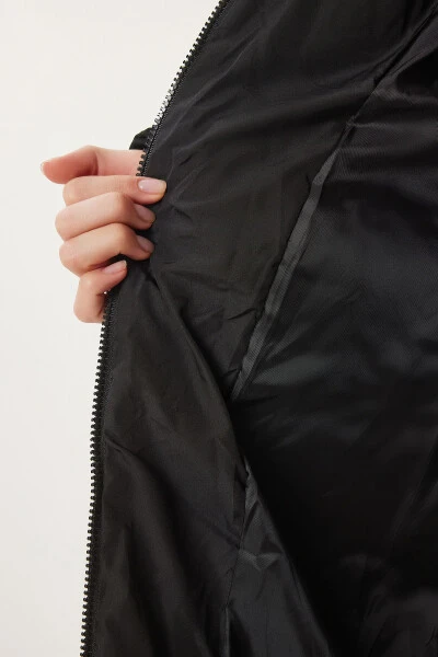 Kadın Siyah Kapüşonlu Oversize Uzun Şişme Kaban NT00428-Siyah - 4