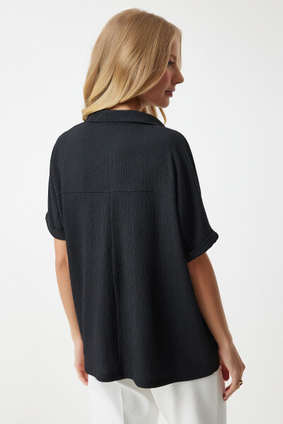 Kadın Siyah Polo Yaka Örme Krinkıl Bluz DD01299-Siyah - 4