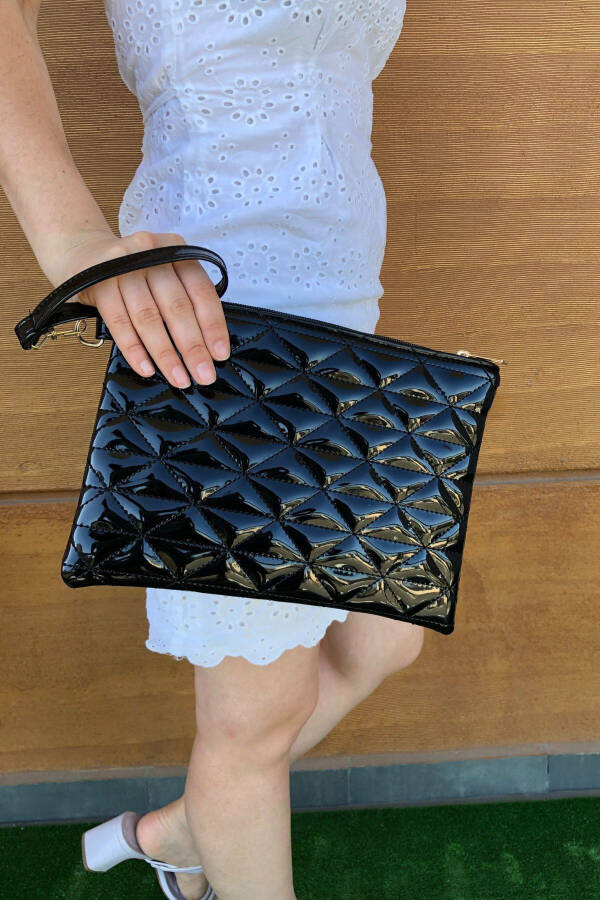 Kadın Siyah Rugan Üçgen Desenli Portföy Clutch El Çantası - 1