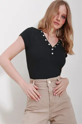 Kadın Siyah V Yaka Çıt Çıt Çıt Kapamalı Bluz ALC-X11576-SİYAH - 4