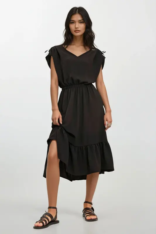 Kadın Siyah V Yaka Eteği Volanlı Beli Lastikli Dokuma Elbise Alc-X11744-SİYAH - 1