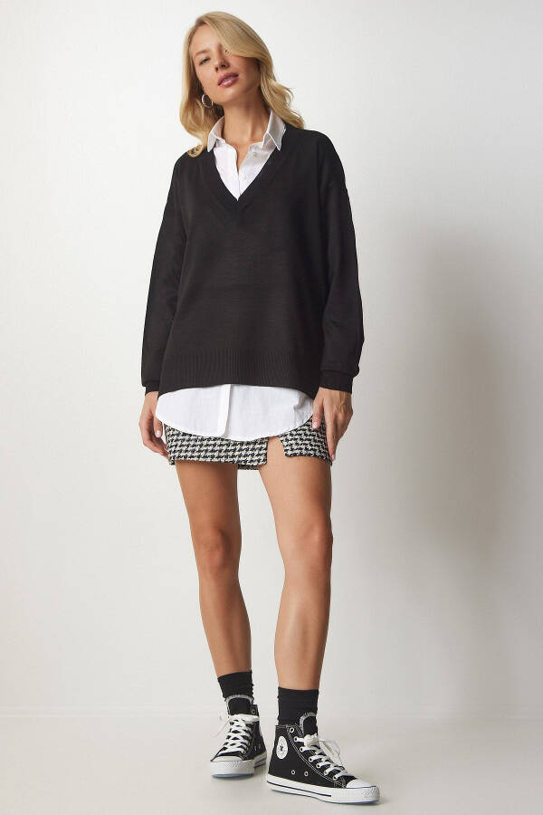 Kadın Siyah V Yaka Oversize Triko Kazak BV00082 - 3