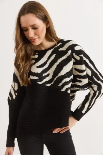 Kadın Siyah Zebra Detaylı Triko Kazak KZK-19000819-Siyah - 4