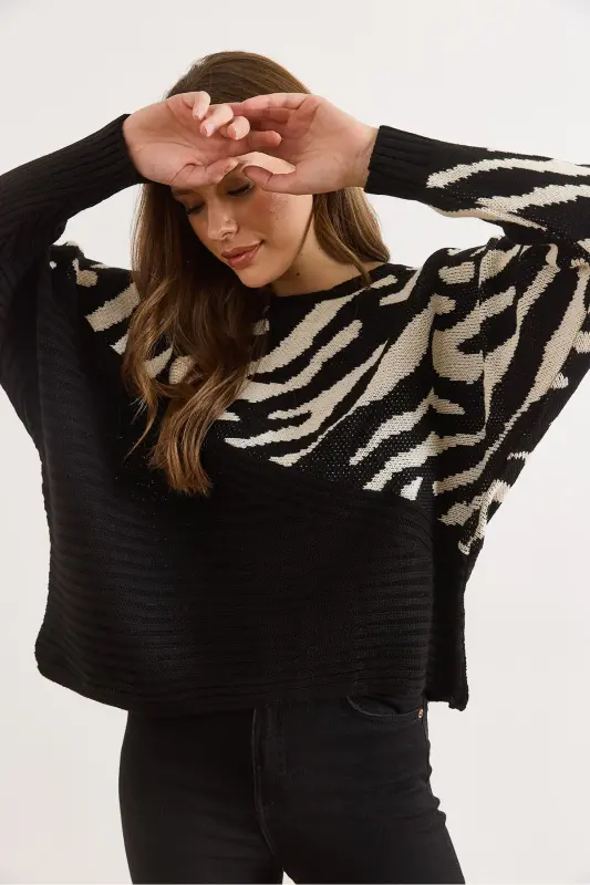 Kadın Siyah Zebra Detaylı Triko Kazak KZK-19000819-Siyah - 5