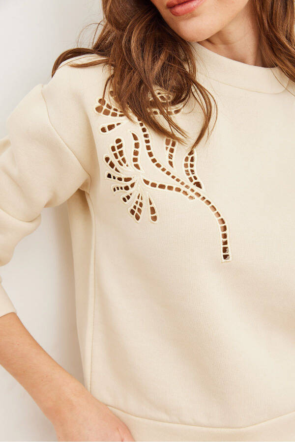 Kadın Taş Roba Fisto Detaylı Şardonlu Sweatshirt SWT-19000703-Taş - 6