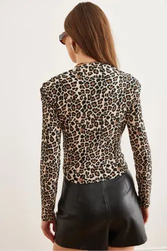 Kadın Taş Siyah Kruvaze Yaka Fitilli Esnek Leopar Bluz BLZ-19002782 - Taş Siyah - 7