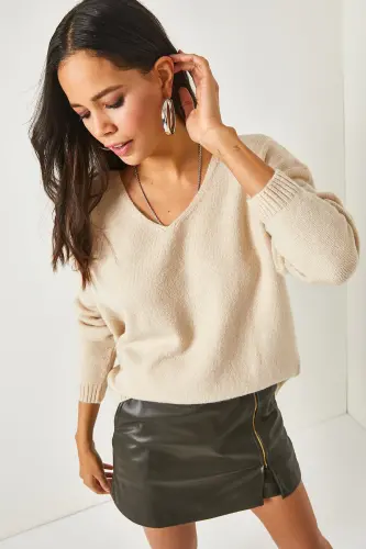 Kadın Taş V Yaka Yumuşak Dokulu Triko Kazak KZK-19000598-Taş - 4