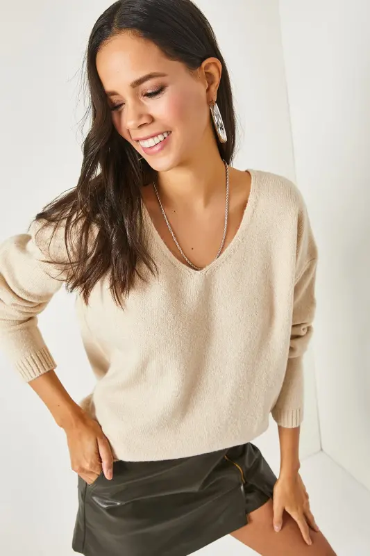 Kadın Taş V Yaka Yumuşak Dokulu Triko Kazak KZK-19000598-Taş - OLALOOK