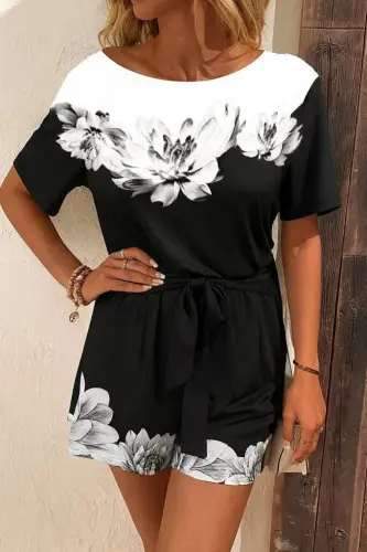 Kadın Tek Omuzu Açık çiçek Desenli Beli Kuşaklı Iki Iplik Mini Short Tulum - 1