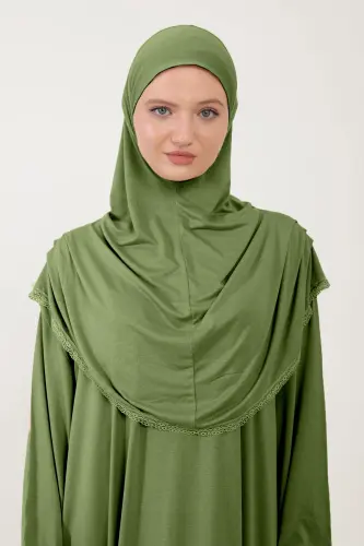 Kadın Tesettür Pamuklu Başörtülü Namaz Elbisesi Dantelli Tek Parça Penye Kumaş-Fıstık Yeşili - 4