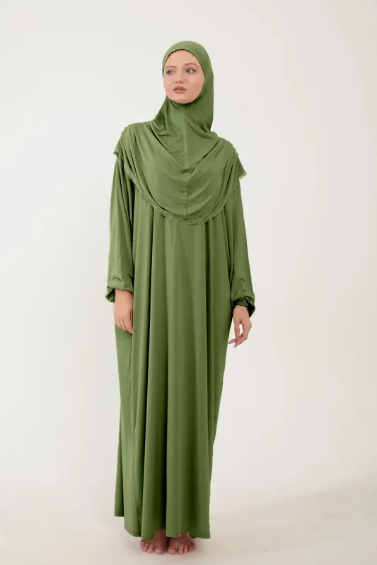 Kadın Tesettür Pamuklu Başörtülü Namaz Elbisesi Dantelli Tek Parça Penye Kumaş-Fıstık Yeşili - SONBAHARMODA