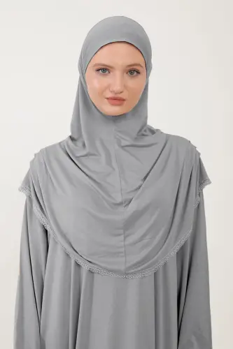 Kadın Tesettür Pamuklu Başörtülü Namaz Elbisesi Dantelli Tek Parça Penye Kumaş - Gri - SONBAHARMODA (1)