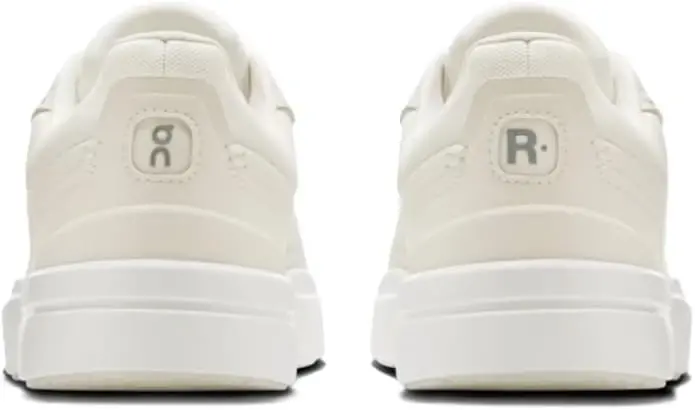 On Women's The Roger Advantage Sneakers - 5