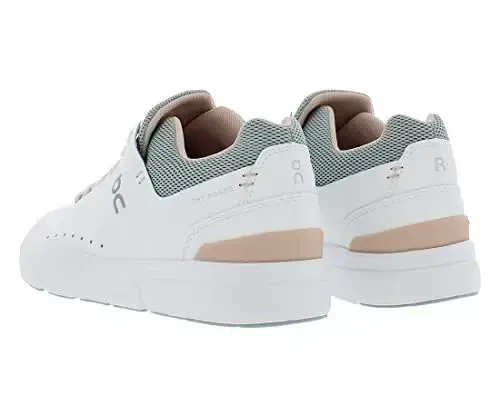 On Women's The Roger Advantage Sneakers - 2