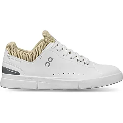 On Women's The Roger Advantage Sneakers 