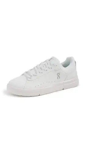 On Women's The Roger Advantage Sneakers - 5