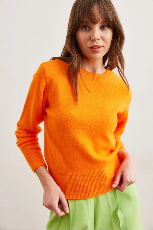 Kadın Turuncu Bisiklet Yaka Yumuşak Dokulu Basic Triko Kazak KZK-19000845-Turuncu - 5