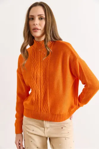 Kadın Turuncu Dik Yaka Ortası Saç Örgülü Triko Kazak KZK-19000912-Turuncu 