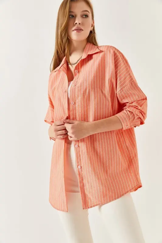 Kadın Turuncu İnce Çizgili Oversize Uzun Basic Gömlek Arm-22Y001185-Turuncu - 3