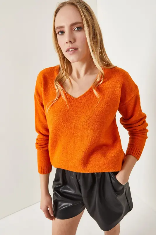 Kadın Turuncu V Yaka Yumuşak Dokulu Triko Kazak KZK-19000598-Turuncu - 3