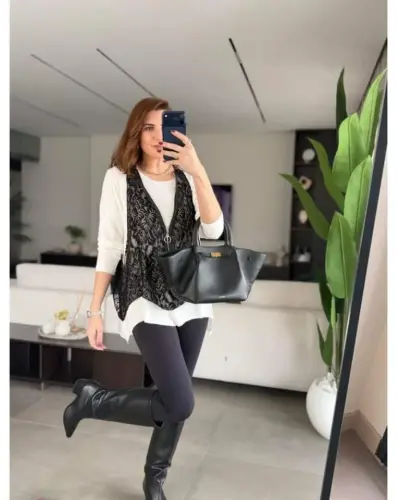 Kadın Uzun Kollu Asimetrik Kesim Bluz Ve Dantel Güpür Transparan Detay Fermuarlı Yelek Ikili Takım - 3