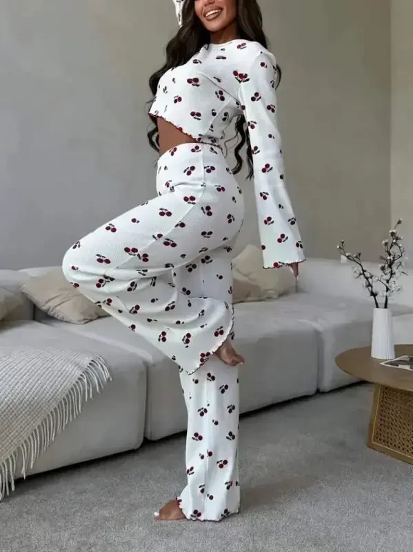 Kadın Uzun Kollu Bisiklet Yaka Desenli Burgu Bluz Ve Pijama Ikili Takım - 4