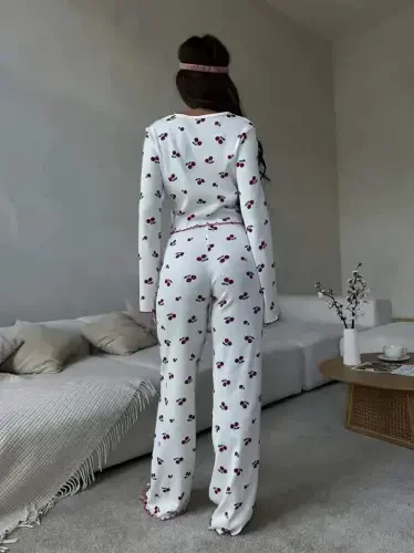 Kadın Uzun Kollu Bisiklet Yaka Desenli Burgu Bluz Ve Pijama Ikili Takım - 6