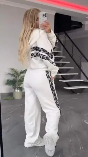 Kadın Uzun Kollu Kapşonlu önü Fermuarlı Leopar Desenli Modal Bluz Ve Pantolon Ikili Takım - 1