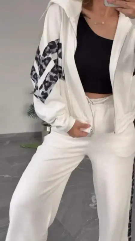 Kadın Uzun Kollu Kapşonlu önü Fermuarlı Leopar Desenli Modal Bluz Ve Pantolon Ikili Takım - 4